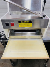 Load image into Gallery viewer, Oliver 711 Countertop Bread Slicer Refurbished