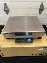 Load image into Gallery viewer, Mettler Toledo BCA-222-60U-1101-111 Parcel Scale w/ Bluetooth 150x0.05lb Refurbished