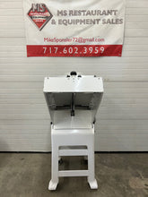 Load image into Gallery viewer, Oliver 797-32NC Bread Slicer 1/2" Fully Refurbished Tested & Working!