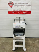 Load image into Gallery viewer, Oliver 797-32NC Bread Slicer 1/2" Fully Refurbished Tested & Working!