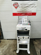 Load image into Gallery viewer, Oliver 797-32NC Bread Slicer 1/2" with Pro Guard Refurbished