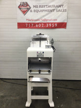 Load image into Gallery viewer, Oliver 797-32NC Bread Slicer 1/2" Fully Refurbished Tested & Working!