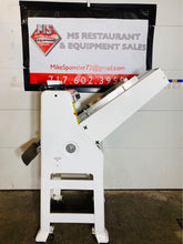 Load image into Gallery viewer, Oliver 797-32NC Gravity Feed Bread Loaf 1/2” Slicer Refurbished Tested/Working!