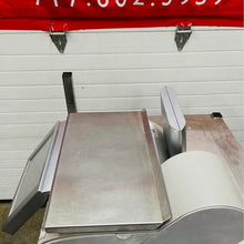 Load image into Gallery viewer, Melter Toledo Pact-M / Impact M Digital Touchpad Deli  Produce Bakery Scale w/ Printer Tested Works!