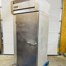 Load image into Gallery viewer, McCall L4-4001 Single Door Roll in Refrigerator/Retarder w/Digital Display Tested & Working!