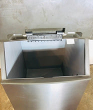 Load image into Gallery viewer, Manitowoc B-570 Ice Storage Bin