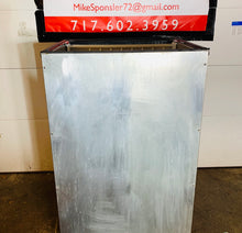 Load image into Gallery viewer, Manitowoc B-570 Ice Storage Bin