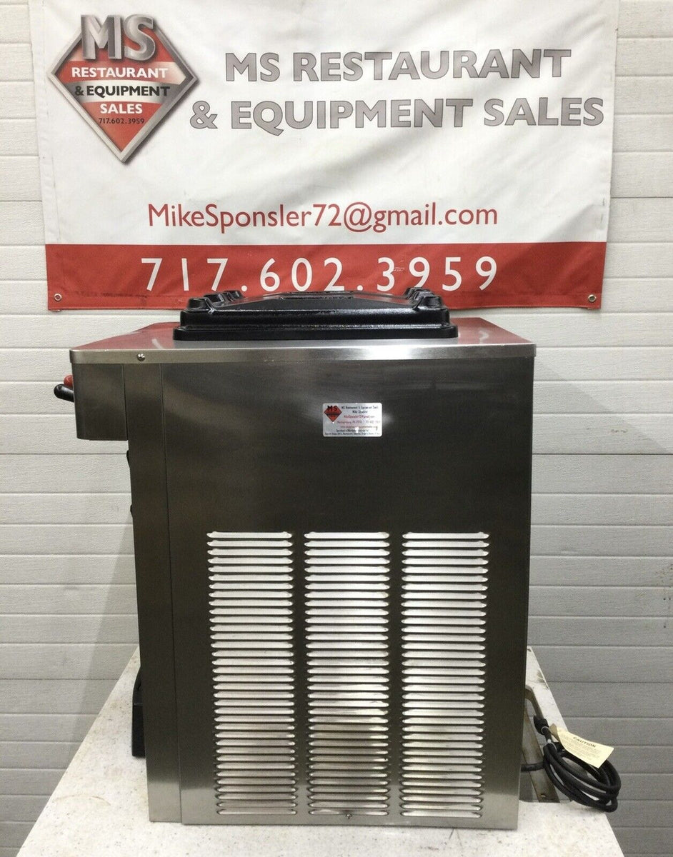 Stoelting F13138i2 Twist Gravity Fed Soft Serve Frozen Yogurt Machine