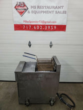 Load image into Gallery viewer, Model PH-SEF184 Electric Open Fryer w/ Filtration Refurbished Works Great!