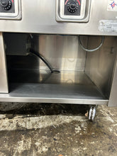 Load image into Gallery viewer, APW Wyott 4 Well TM-90D Heated Mobile Food Warmer Fully Refurbished Works Great!