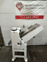 Load image into Gallery viewer, Oliver 797-32NC Bread Slicer 1/2" Fully Refurbished Tested &amp; Working!