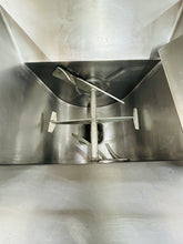 Load image into Gallery viewer, Hollymatic 175 Mixer/Grinder Fully Refurbished Tested and Working!