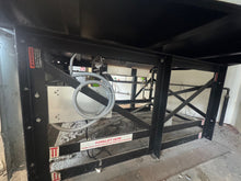 Load image into Gallery viewer, Wood Stone Mt. Adams 5&#39; Stone Hearth Oven Natural Gas Refurbished