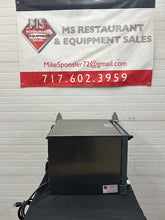 Load image into Gallery viewer, Cadco Roberta XAF003 Countertop Convection Oven Fully Refurbished