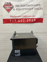 Load image into Gallery viewer, Cadco Roberta XAF003 Countertop Convection Oven Fully Refurbished