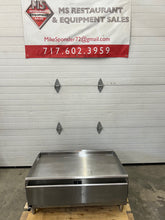 Load image into Gallery viewer, Cooking Performance Group GM-CPG-36-NL 36&quot; Gas Countertop Griddle Refurbished