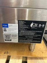 Load image into Gallery viewer, Cooking Performance Group GM-CPG-36-NL 36&quot; Gas Countertop Griddle Refurbished