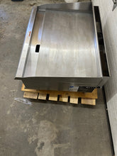 Load image into Gallery viewer, Cooking Performance Group GM-CPG-36-NL 36&quot; Gas Countertop Griddle Refurbished