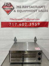 Load image into Gallery viewer, Wisco 560 Commercial Pizza and Multipurpose Oven Pretzel Oven 220V/1Ph
