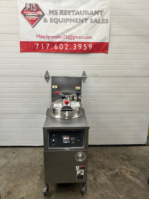 BKI LPF-F 48 lb Electric Pressure Chicken Fryer - 240v/3ph Refurbished