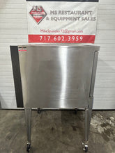 Load image into Gallery viewer, Blodgett ZEPHAIRE-100-G Single Deck Natural Gas 30000 btu Convection Oven Refurb