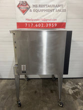 Load image into Gallery viewer, Blodgett ZEPHAIRE-100-G Single Deck Natural Gas 30000 btu Convection Oven Refurb