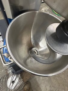 Hobart H600 60QT Mixer W/ Wire Whip, Flat Beater, Dough Hook, Bowl & Bowl Truck