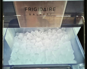 Frigidaire EFIC202 115V AC 60HZ 1 Phase Nugget Ice Maker