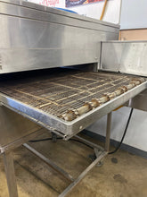 Load image into Gallery viewer, Lincoln Impinger 1000 Conveyor Pizza Oven Refurbished
