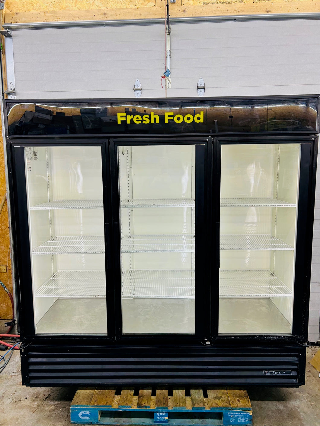 True GDM-72 3 door glass commercial Refrigerated  Merchandiser Refurbished