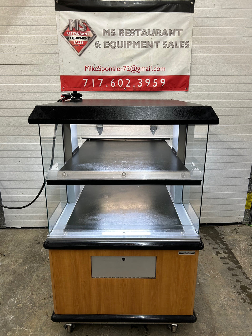 Custom Deli Inc DILW4H 2 Shelf Hot Food Merchandiser Heated Display Refurbished