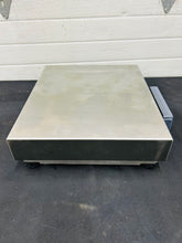 Load image into Gallery viewer, Mettler Toledo BCA-222-60U-1101-111 Parcel Scale w/ Bluetooth 150x0.05lb Refurbished