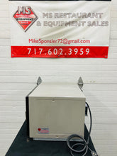Load image into Gallery viewer, Amana RCS 10MPA Commercial Microwave 1000W 120v Refurbished &amp; Works