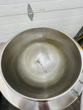 Load image into Gallery viewer, Groen AH/1E-40 40 Gallon Steam Jacketed Floor Kettle - Gas Fully Refurbished