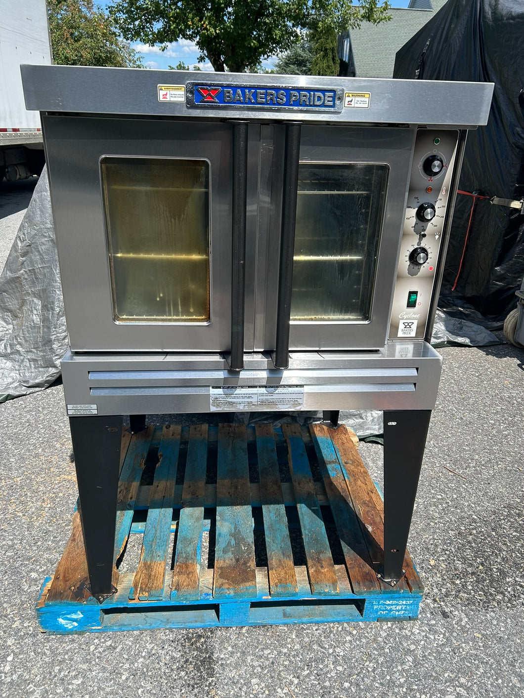 Bakers Pride BCO-G1 Cyclone Full Size Gas Convection Oven Fully Refurbished