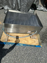 Load image into Gallery viewer, Vulcan HEG36D 36&quot; 208V Electric Griddle Fully Refurbished