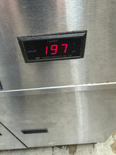 Load image into Gallery viewer, Pitco SRTE14-2-S 16.5 Gal 2 Section 208v 3Ph Elect. Rethermalizer
