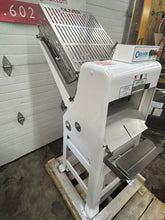 Load image into Gallery viewer, Oliver 797-32NC Bread Slicer 1/2&quot; w/ Pro Guard Fully Refurbished Tested &amp; Working!