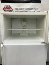 Load image into Gallery viewer, Whirlpool 21.3 cu ft Standard 33 in. Top Freezer Tested and Working