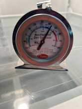 Load image into Gallery viewer, Whirlpool 21.3 cu ft Standard 33 in. Top Freezer Tested and Working