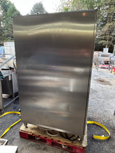 Load image into Gallery viewer, Convotherm C4ED20.20GB Gas Full Roll-In Combi Oven 327,000 BTU Refurbished Tested and Working