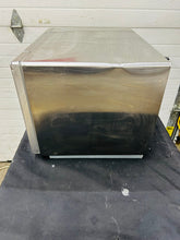 Load image into Gallery viewer, Amana RCS10TS 1000w Commercial Microwave w/ Touch Pad, 120v Refurbished