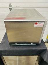 Load image into Gallery viewer, Amana RCS10TS 1000w Commercial Microwave w/ Touch Pad, 120v Refurbished