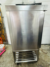 Load image into Gallery viewer, Baxter OV310G Mini Rotating Rack Oven Fully Refurbished Tested and Working