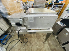 Load image into Gallery viewer, Lincoln 1132 Single Deck Conveyor Oven Refurbished Tested and Working