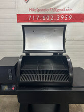 Load image into Gallery viewer, NexGrille Oakford™ 875 Pro Pellet Smoker Grill Model#910-0512B 50% off retail