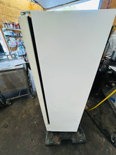 Load image into Gallery viewer, True GDM-10SSL-LD 6.7 Cu ft Refrigerated Merchandiser Fully Refurbished Works!