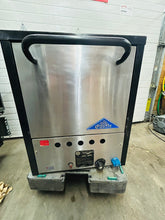 Load image into Gallery viewer, Comstock-Castle PO18 LP Countertop Pizza Oven 25,000 BTU Fully Refurbished