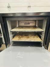 Load image into Gallery viewer, Comstock-Castle PO18 LP Countertop Pizza Oven 25,000 BTU Fully Refurbished
