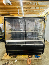 Load image into Gallery viewer, Federal Industries RSSM678SC 71″ Open Air Cooler w/ (5) Levels 120/208 240v/1ph Refurbished